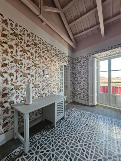 Suite / Suite con bañera de hidromasaje — 2