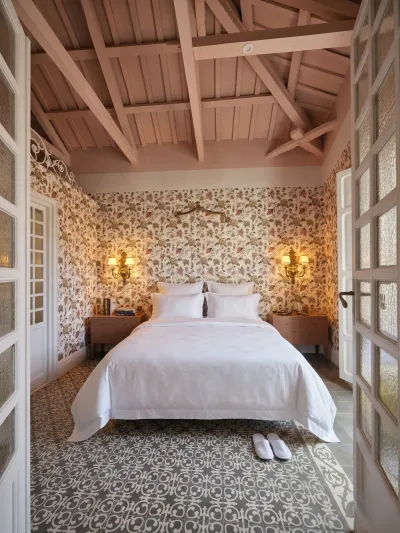 Suite / Suite con bañera de hidromasaje — 11